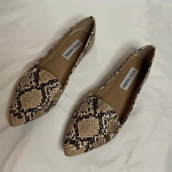 Steve Madden Shoes - Steve Madden | Faux Snake Skin Pointed Toe Focus Flats Size 6